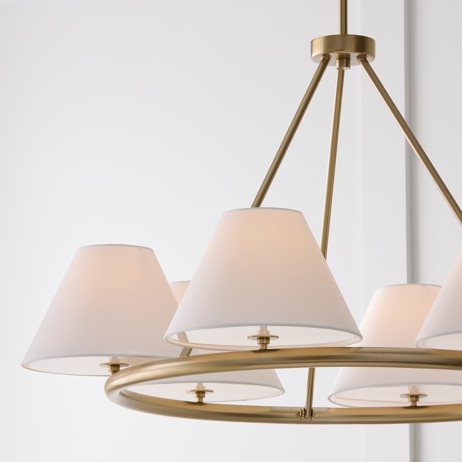 Welsh 6 Light Ring Chandelier in Matte Brass-img-4