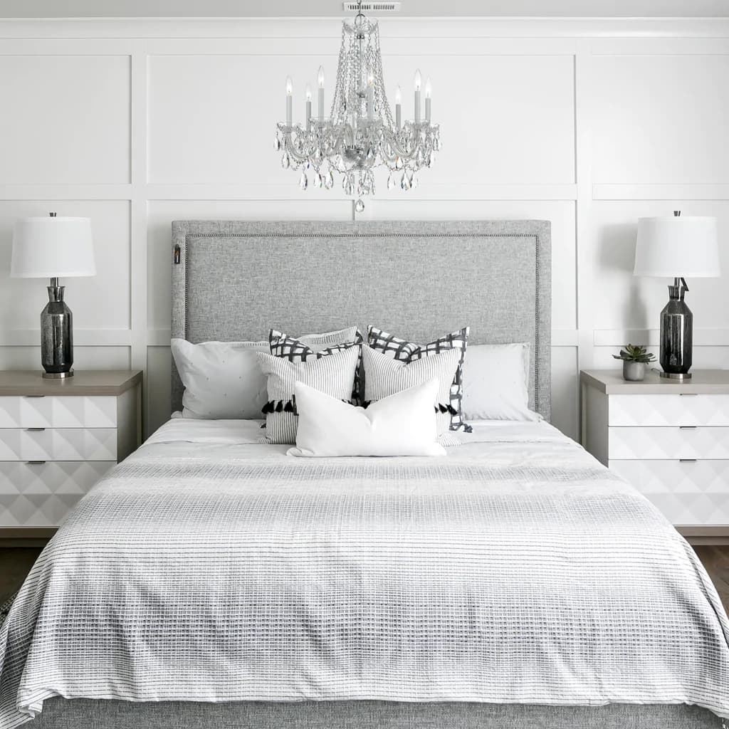Simone 8 Light Crystal Chandelier in Chrome-img-1