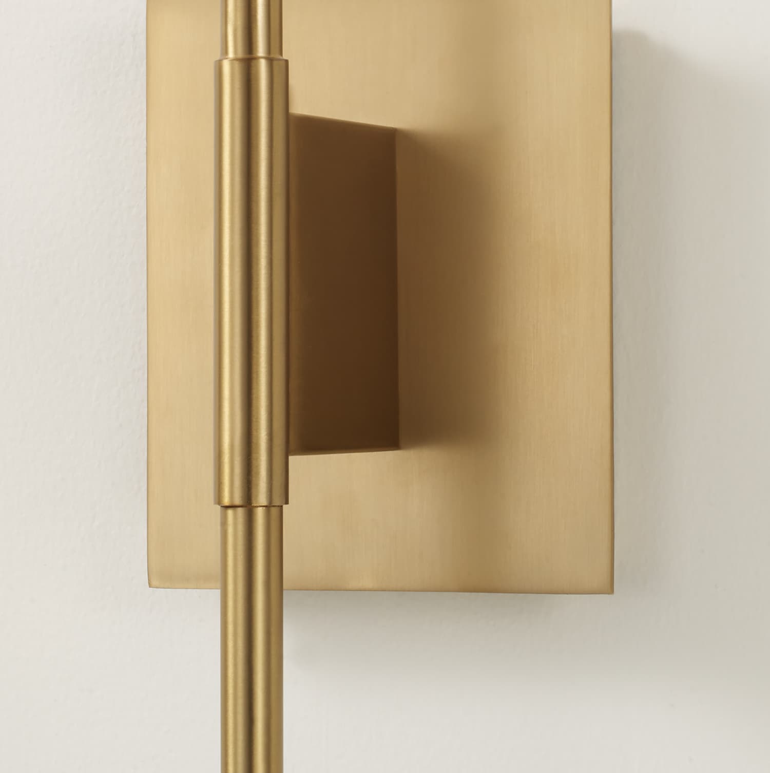 Elliot 1 Light Wall Light in Aged Brass-img-2