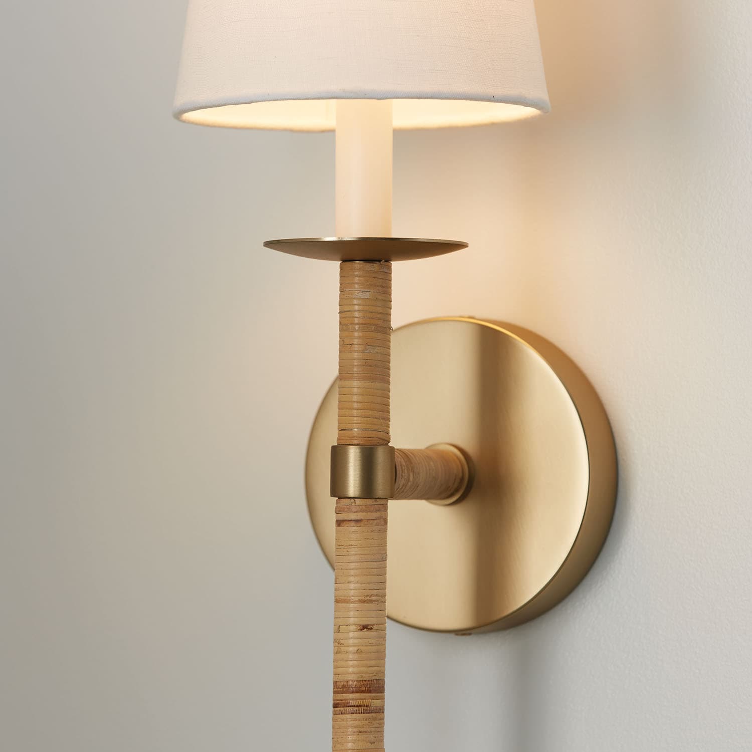 Lia 1 Light Wall Light in Matte Brass-img-2