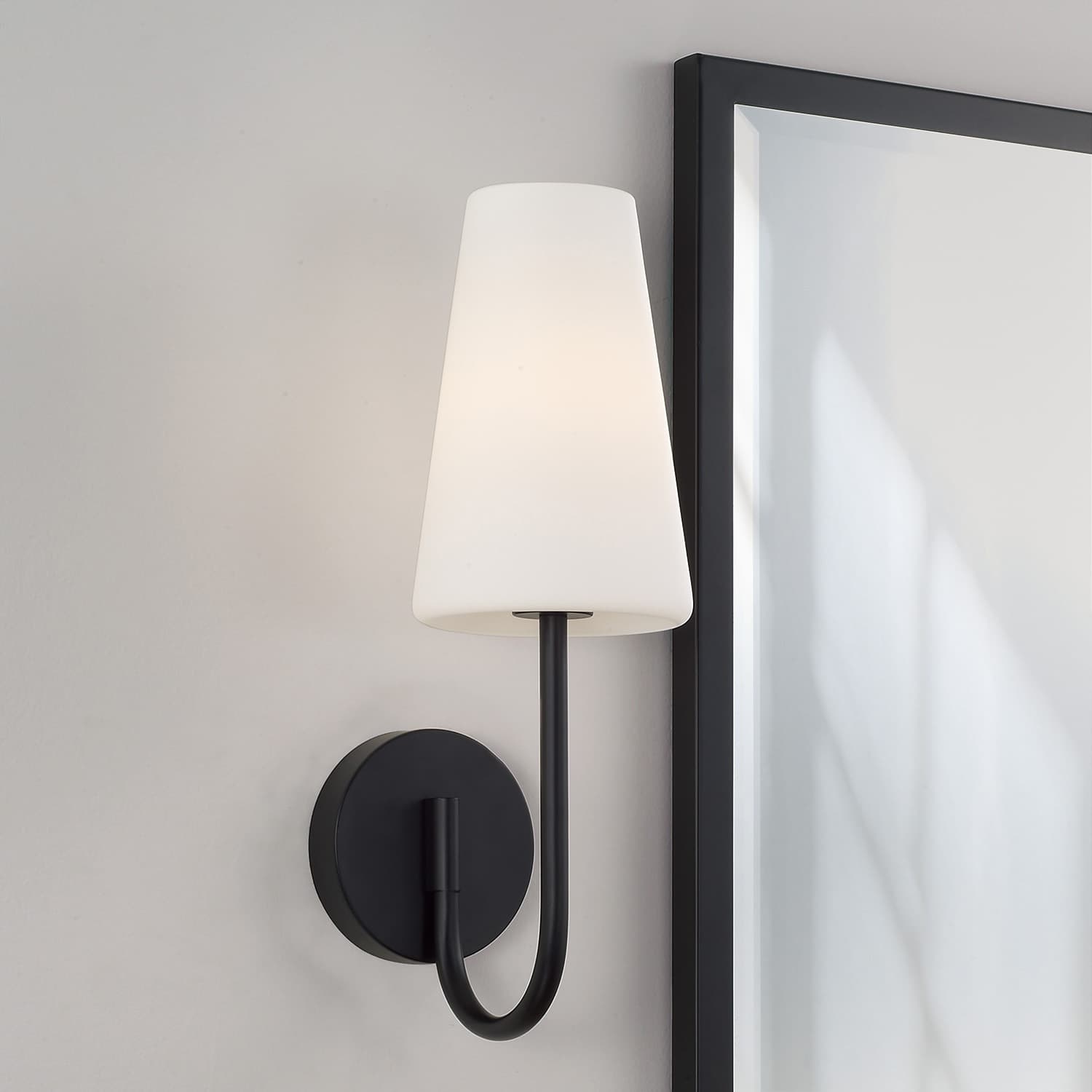 Mira 1 LT Wall Light in Matte Black