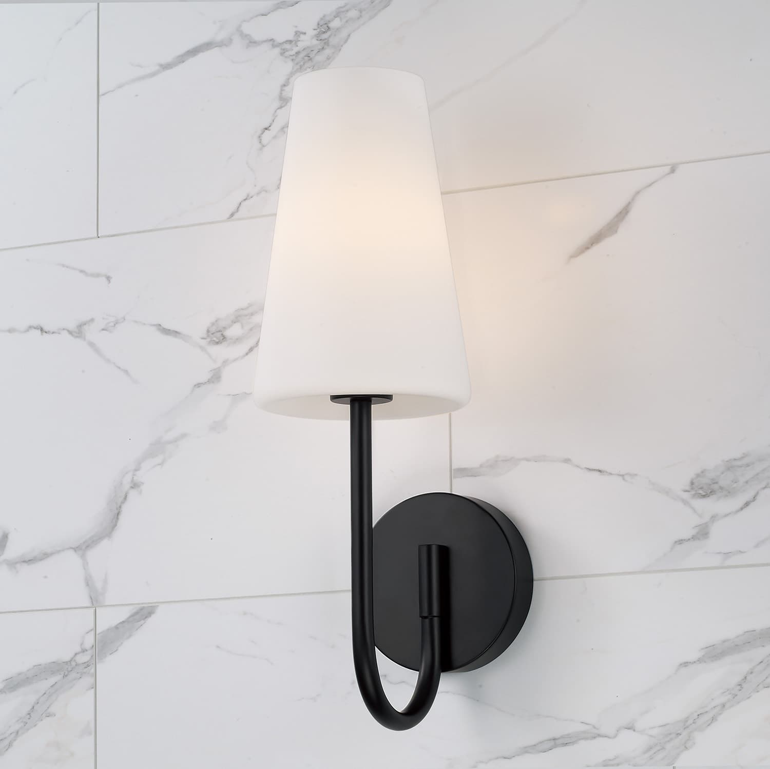 Mira 1 LT Wall Light in Matte Black